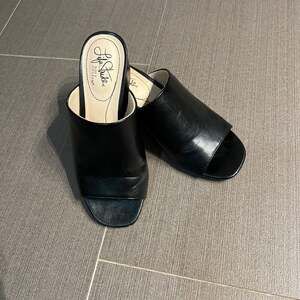 LifeStride Soft System Black Open Toe Platform Mule Sandal - size :6W